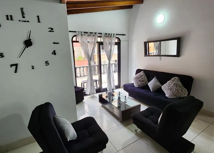 lindo apartamento en envigado muy central wifi de 300 megas