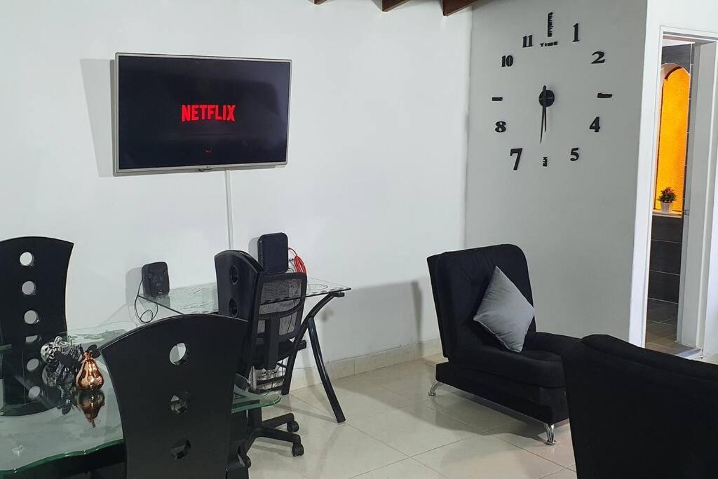 Apartamento Lindo En Muy Wifi De 300 Megas Envigado