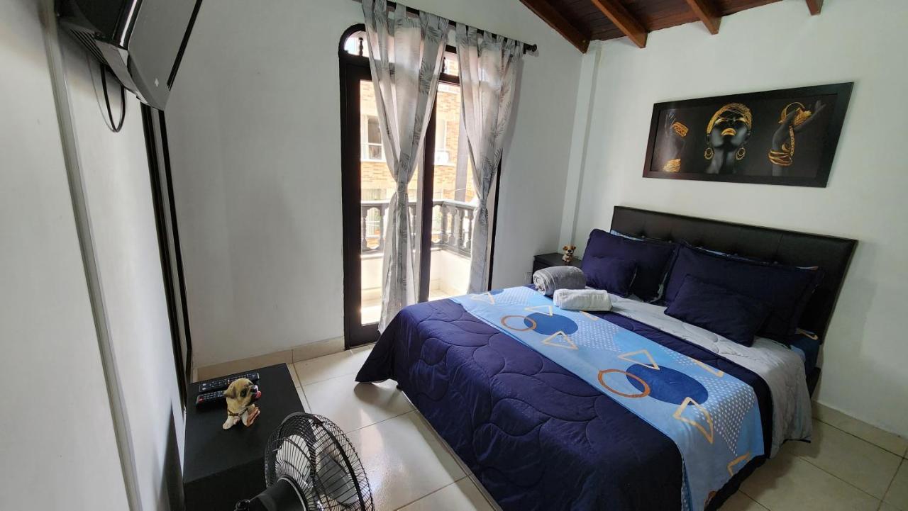 Apartamento Lindo En Muy Wifi De 300 Megas *
